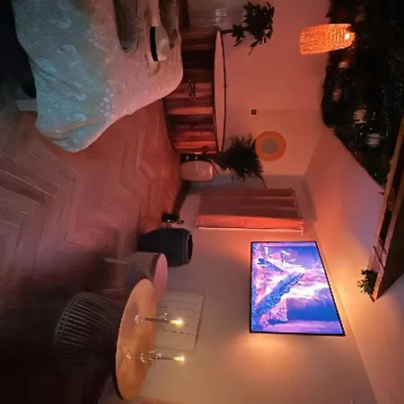 Jacuzzi Exotique Cinema